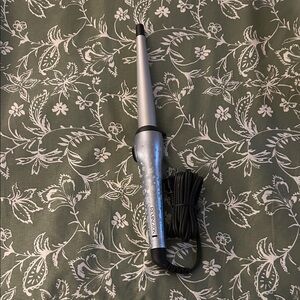 Remington Metallic Silver Hair Curler